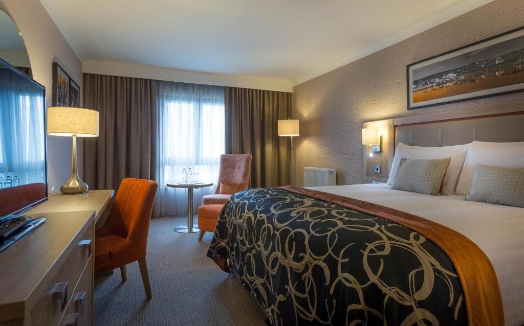 Clayton Hotel Leeds Image 1
