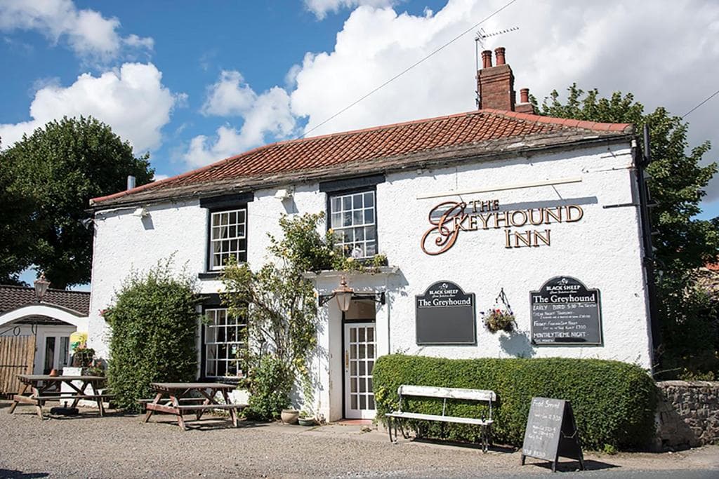 The Greyhound Inn Image 4