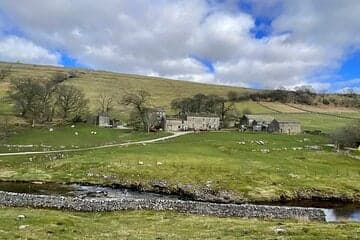 Private "All Creatures Great and Small" Yorkshire Dales Tour from York Image 1