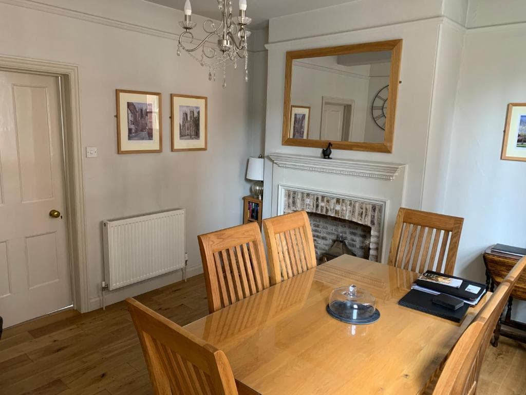 7 Precentor's Court Image 4