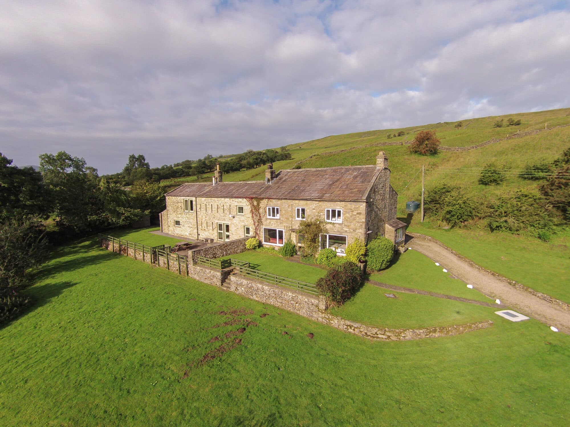 Deerclose West Farmhouse, Leyburn Image 4