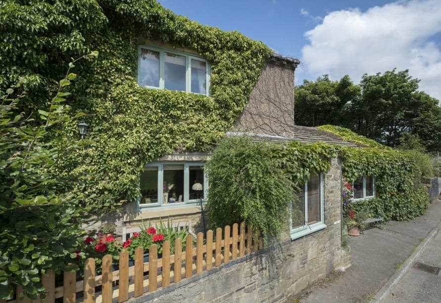 Ploughcroft Cottage Image 1