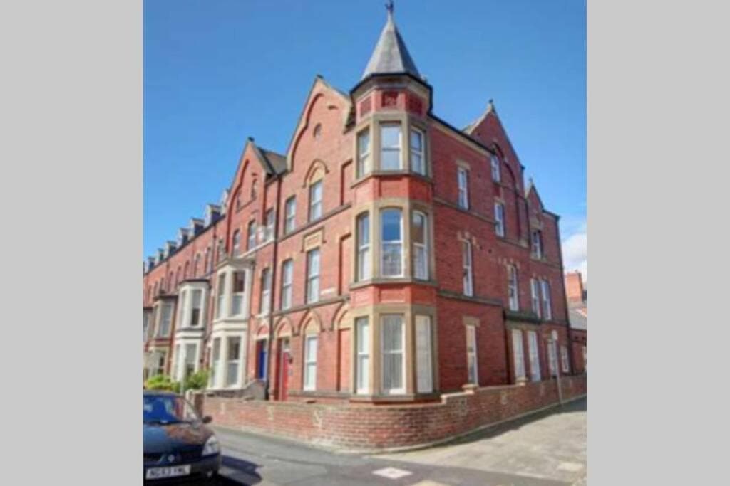 Seaspray Boutique Whitby Apartment Image 4