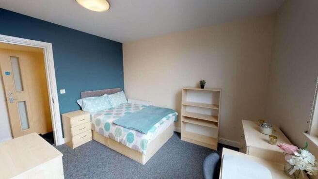 7 bed Flat to rent Image 7