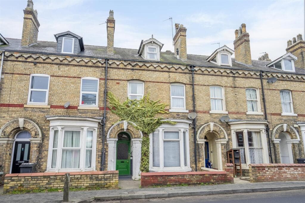 1 Bedroom Flat For Rent In Haxby Road, York, Yo31 8jz, Yo31 in york