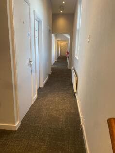 Office to rent Image 7