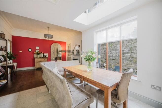 8 bed Detached for sale Image 7