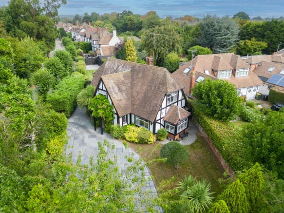 4 bed Detached for sale in wakefield