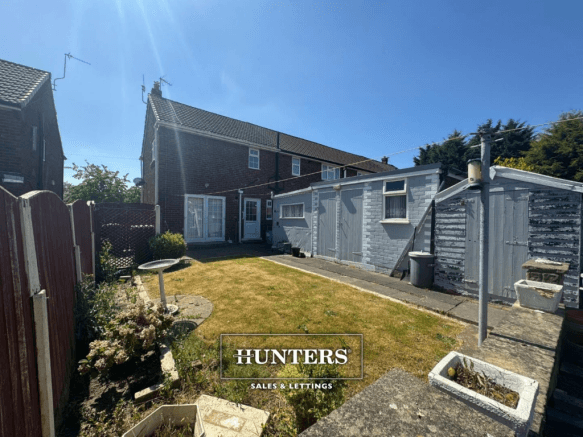 2 bed End of Terrace to rent Image 9