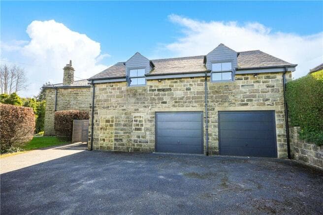 4 bed Detached for sale Image 7