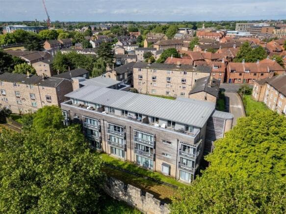 45 bed Detached for sale in york