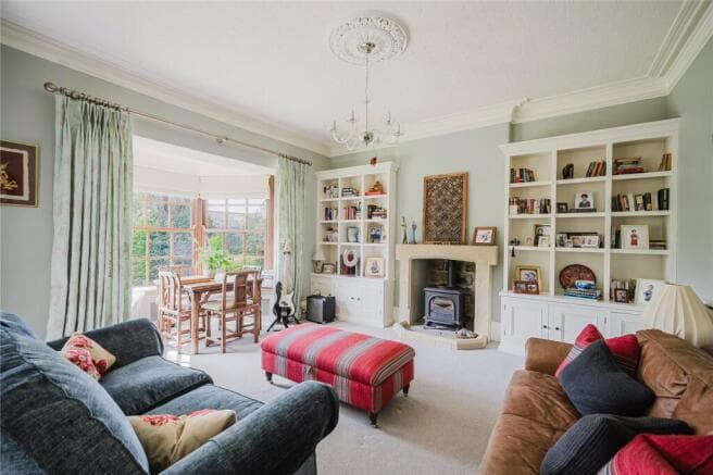 8 bed Detached for sale Image 8