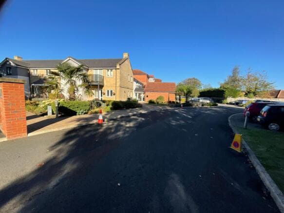 1 bed Apartment to rent in scarborough