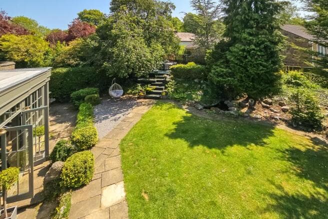 4 bed Detached for sale Image 4
