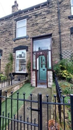 4 bed Terraced for sale in shipley