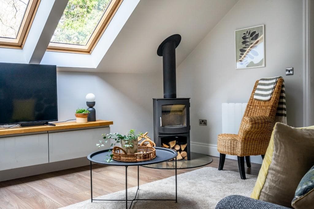 2 Bedroom Semi-Detached House For Rent In Clifton, York, North Yorkshire, Yo30 in york
