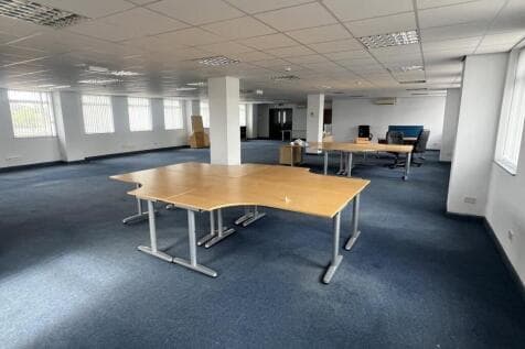 Office to rent Image 4