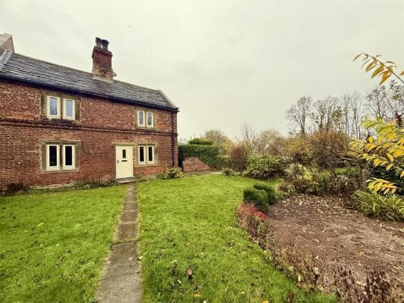 2 bed Terraced to rent in barnsley