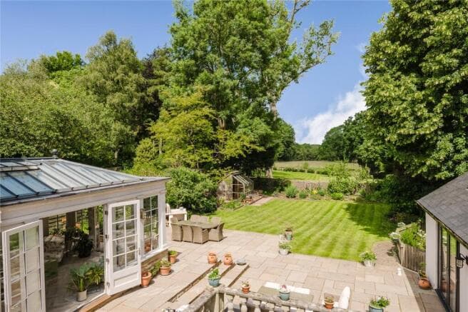 8 bed Detached for sale Image 11