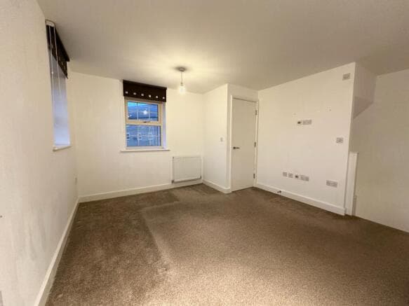 2 bed House to rent Image 3