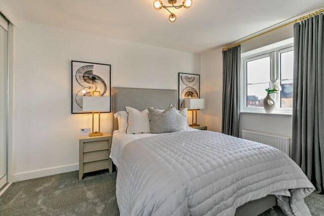 4 bed Link Detached House for sale Image 10