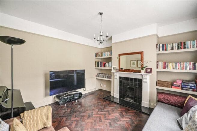 4 bed Detached for sale Image 6