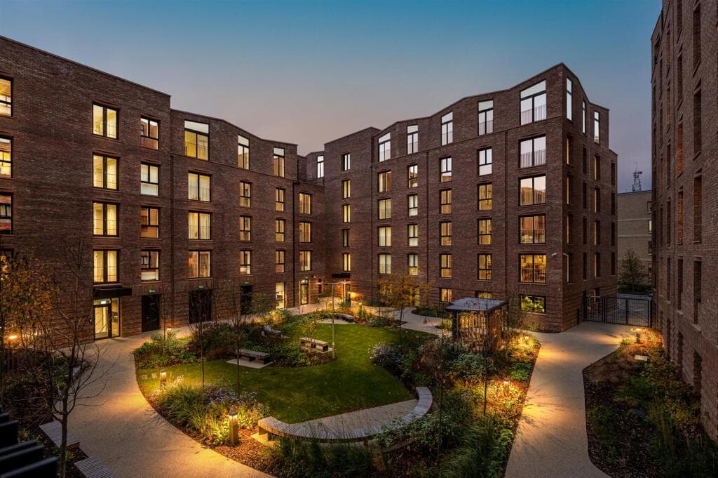 2 Bedroom Apartment For Sale In 18 Victoria, Hudson Quarter, York Yo1 6hp, Yo1 in york