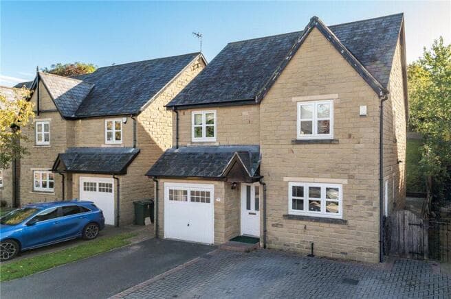 4 bed Detached for sale in shipley