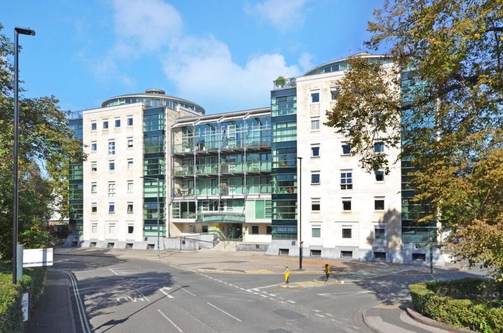 2 Bedroom Flat For Rent In Westgate Apartments, Leeman Road, York, Yo26 in york