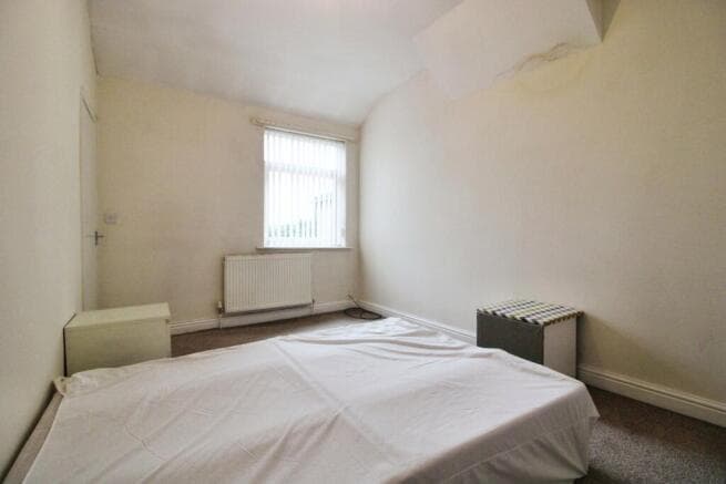 3 bed Terraced to rent Image 10
