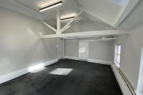 Office to rent Image 2