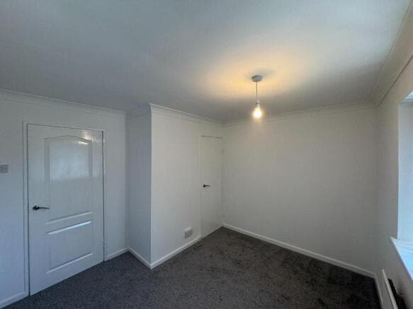 2 bed End of Terrace to rent Image 6