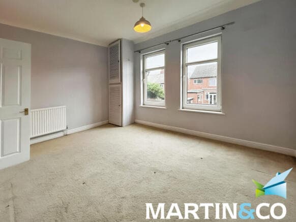 2 bed Terraced to rent Image 8