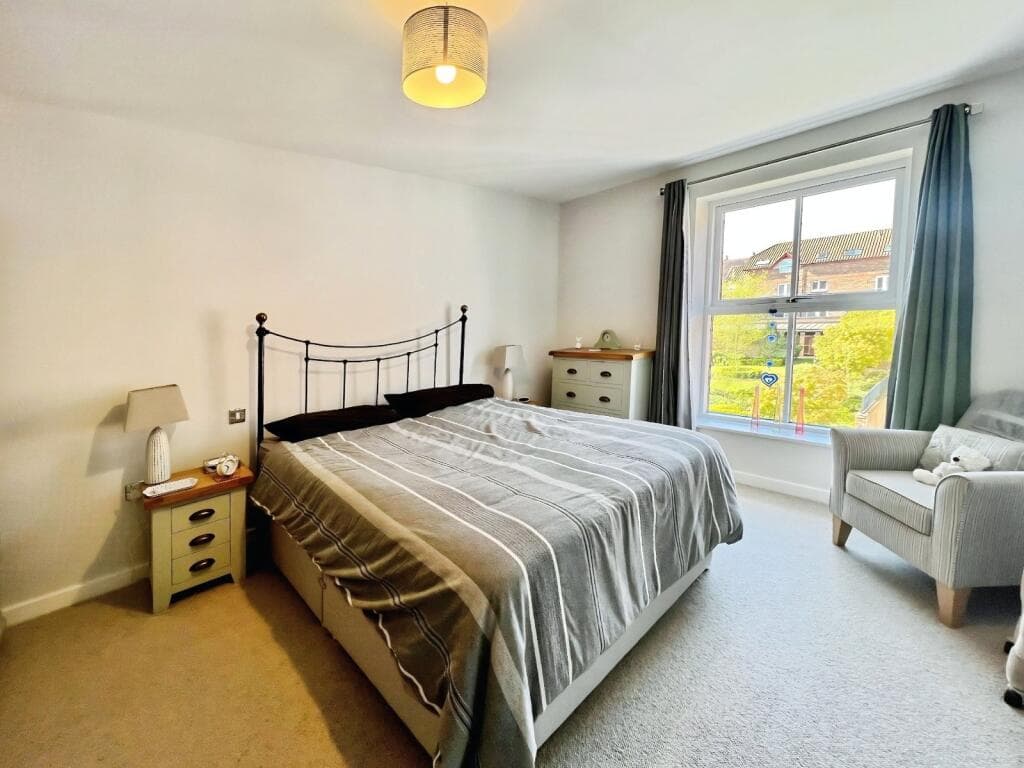 2 Bedroom Apartment For Rent In Skeldergate, York, North Yorkshire, Yo1 in york
