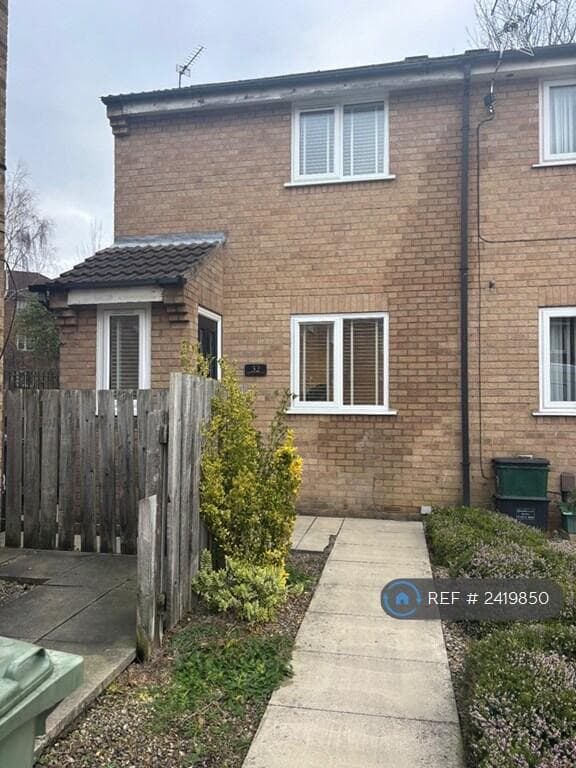 1 Bedroom End Of Terrace House For Rent In Sirocco Court, York, Yo31 in york