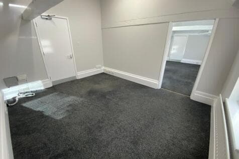 Office to rent Image 4