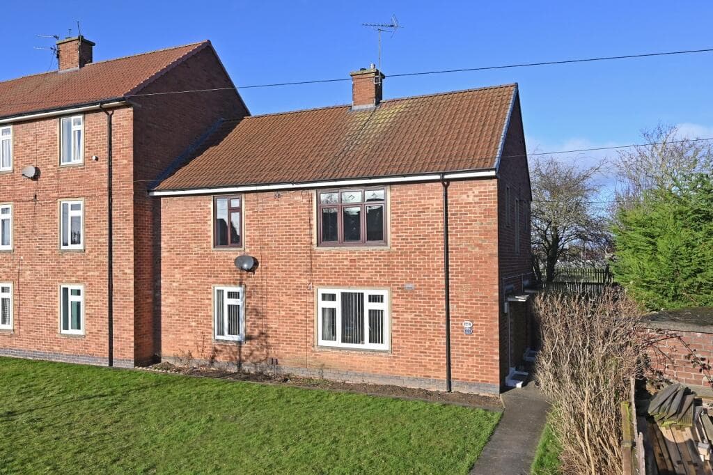 2 Bedroom Flat For Rent In Wains Road, Dringhouses, York, Yo24 in york