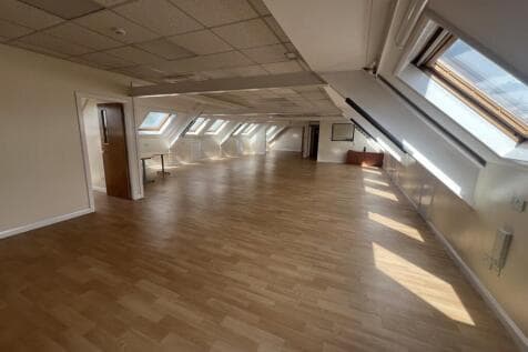 Office to rent Image 2