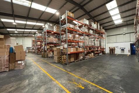 Light Industrial to rent Image 5