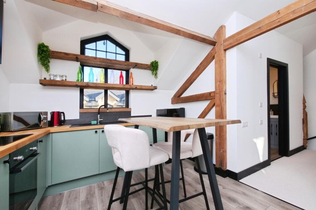 2 Bedroom Semi-Detached House For Rent In Howard Street, York, North Yorkshire, Yo10 in york