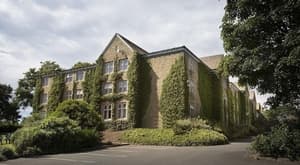 Accommodation at OYO Tong Park Hotel in bradford