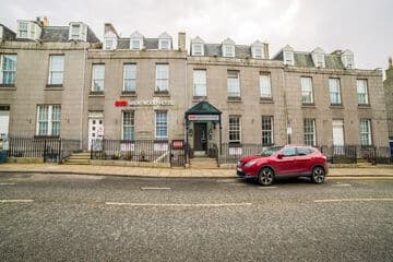 Brentwood Aberdeen City Centre near Union Street