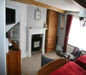 Accommodation at The Hope Anchor in lydd airport