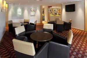 Accommodation at Holiday Inn Basingstoke by IHG in lasham airfield