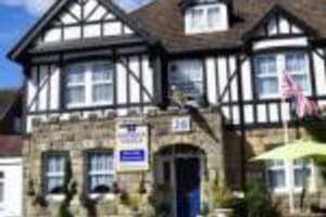 Gatwick Castle B & B