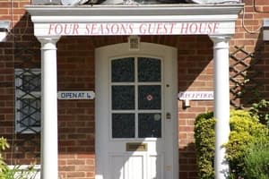 All Seasons Gatwick Guest House