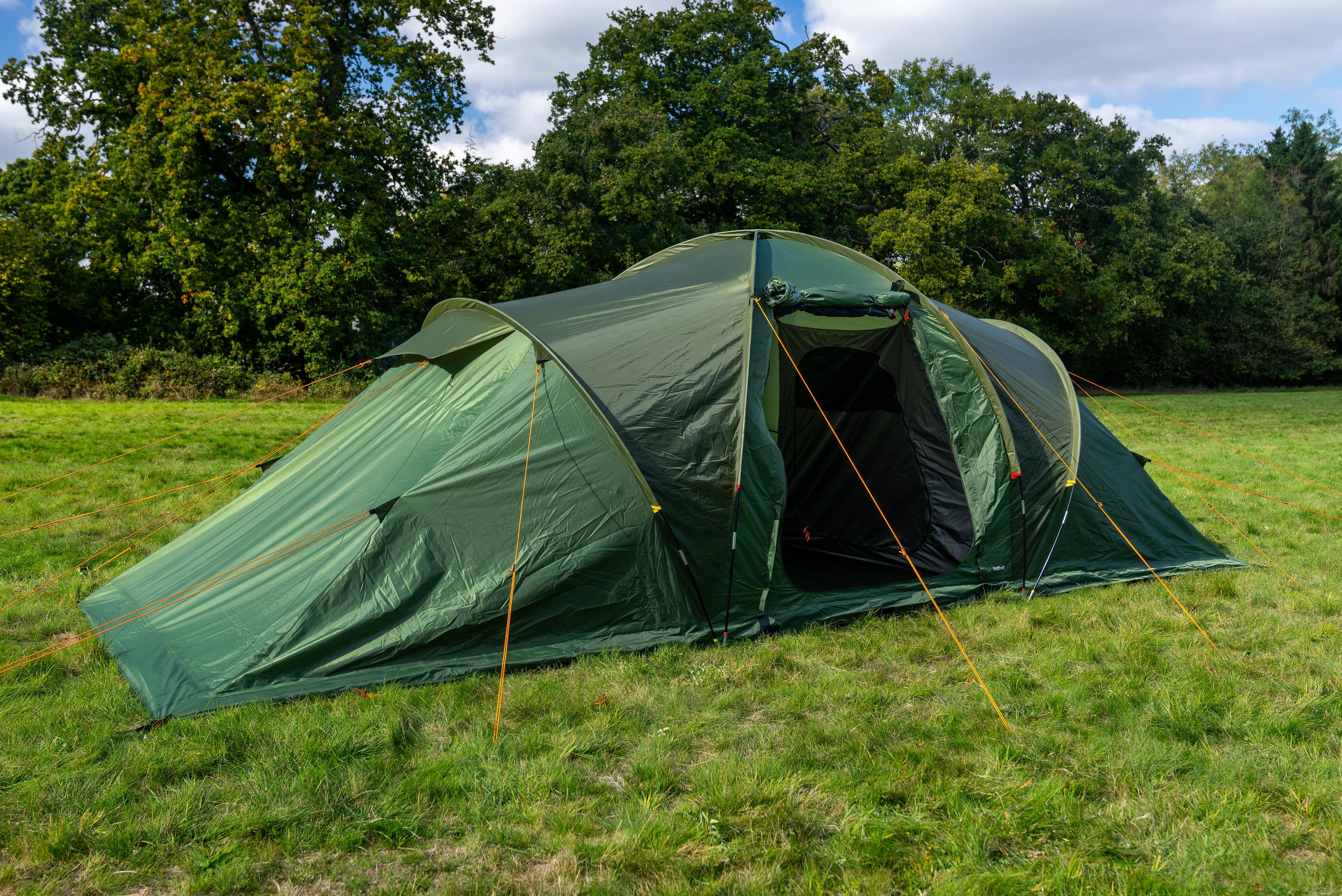 Halfords 6 Person Tunnel Tent