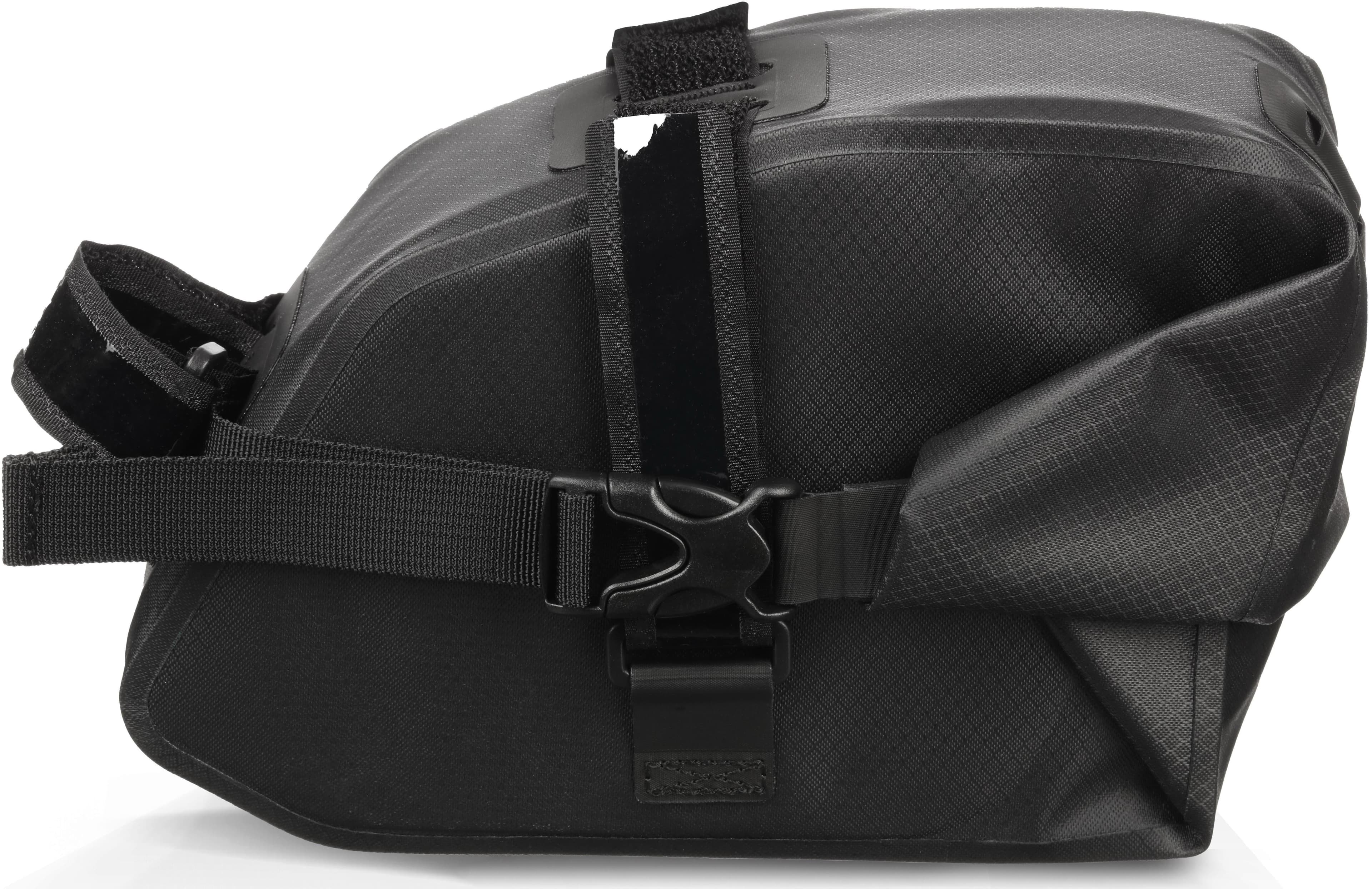 Halfords Advanced Waterproof Saddle Bag