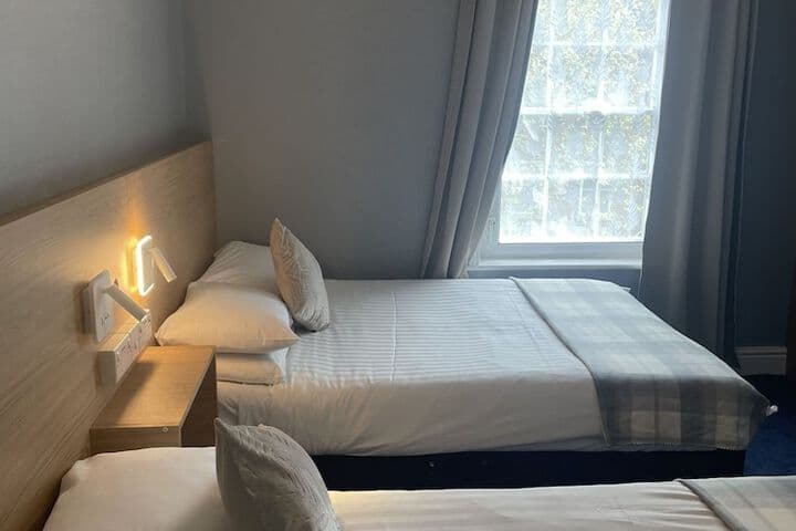 Diamonds Inn Ltd Image 6