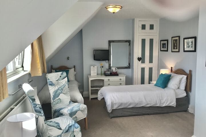 St Raphael Guest House Image 9